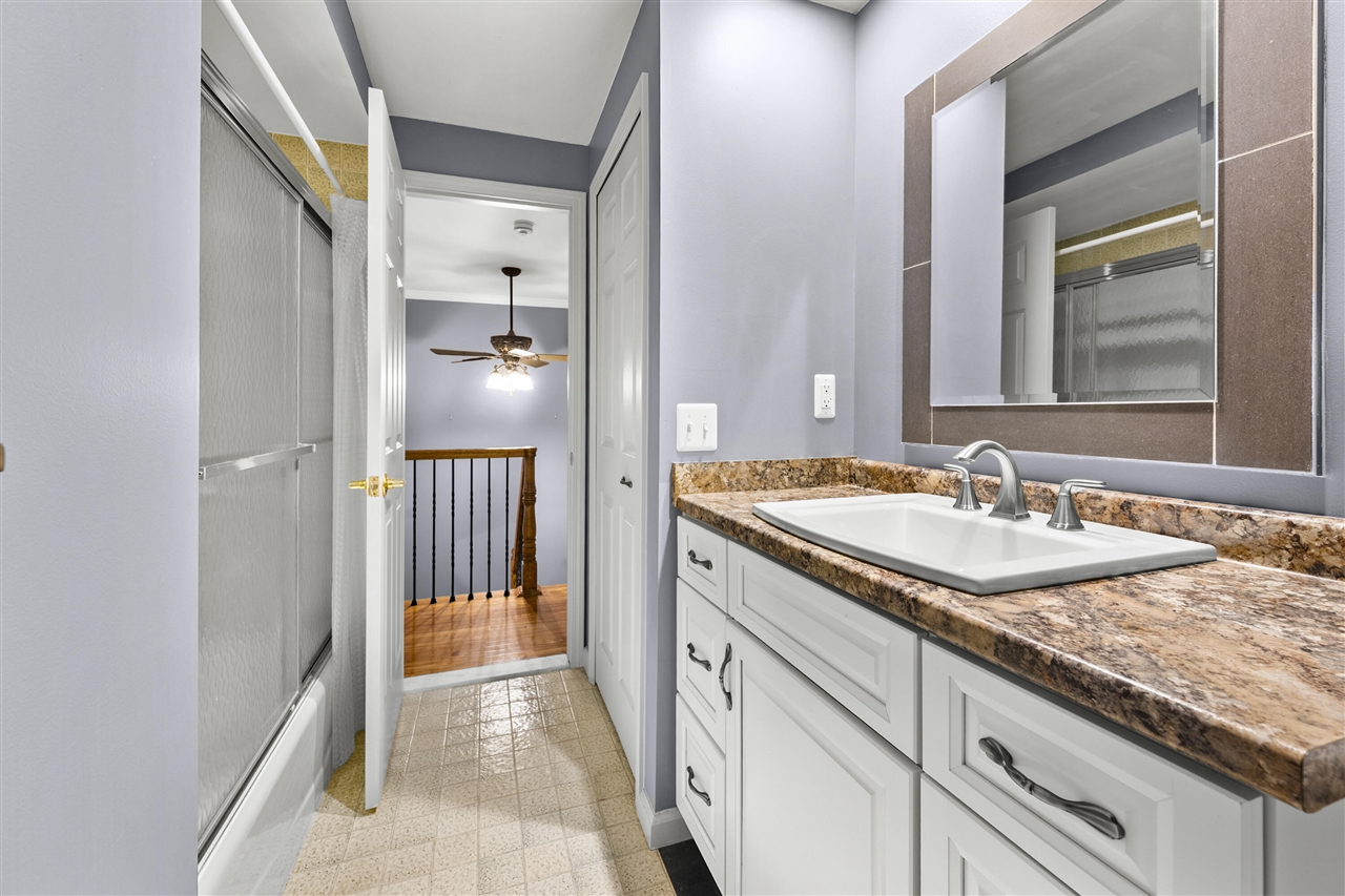 1189 Glenpointe Court Property Photo 26