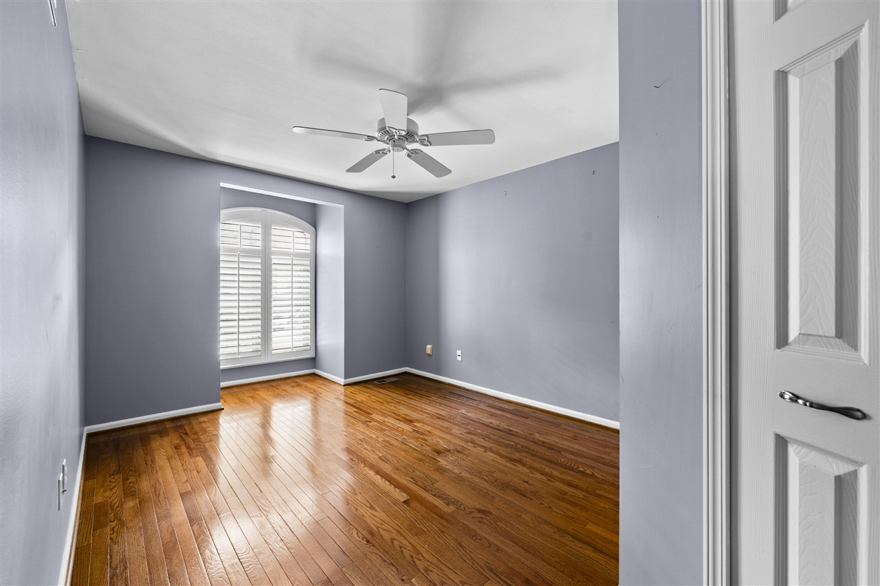 1189 Glenpointe Court Property Photo 28
