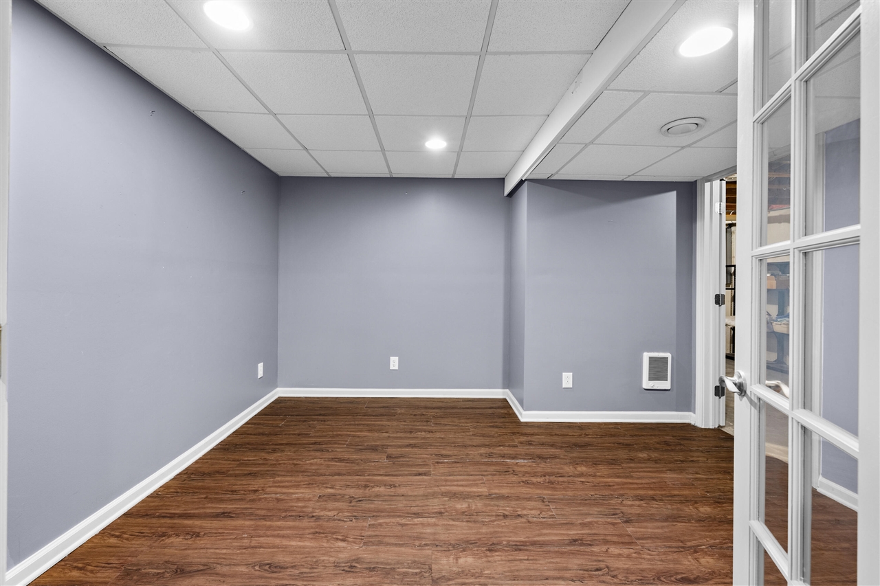 1189 Glenpointe Court Property Photo 34
