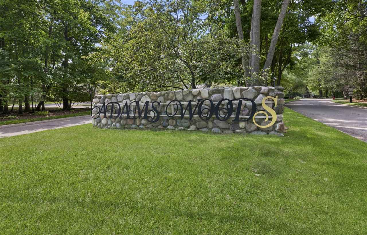 1189 Glenpointe Court Property Photo 45