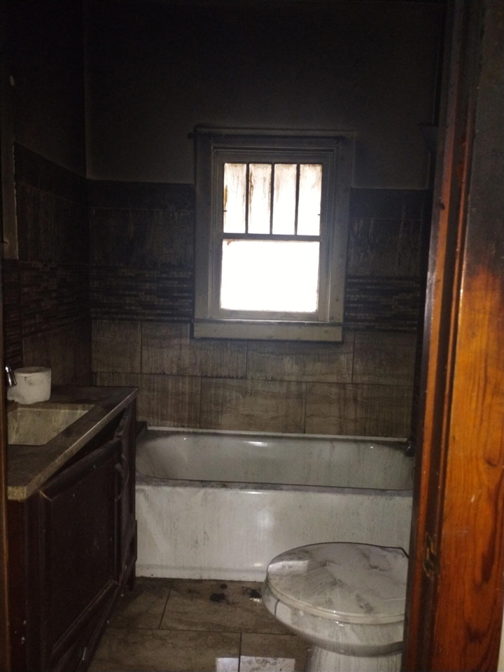 2202 Swayze Street Property Photo 8