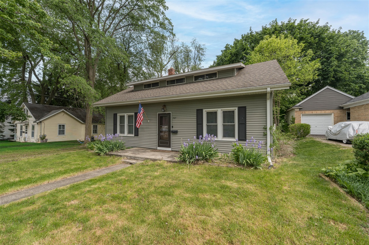 205 Parchmount Avenue Property Photo 1