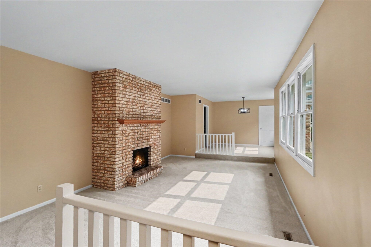 7611 Thrasher Ln Property Photo 5