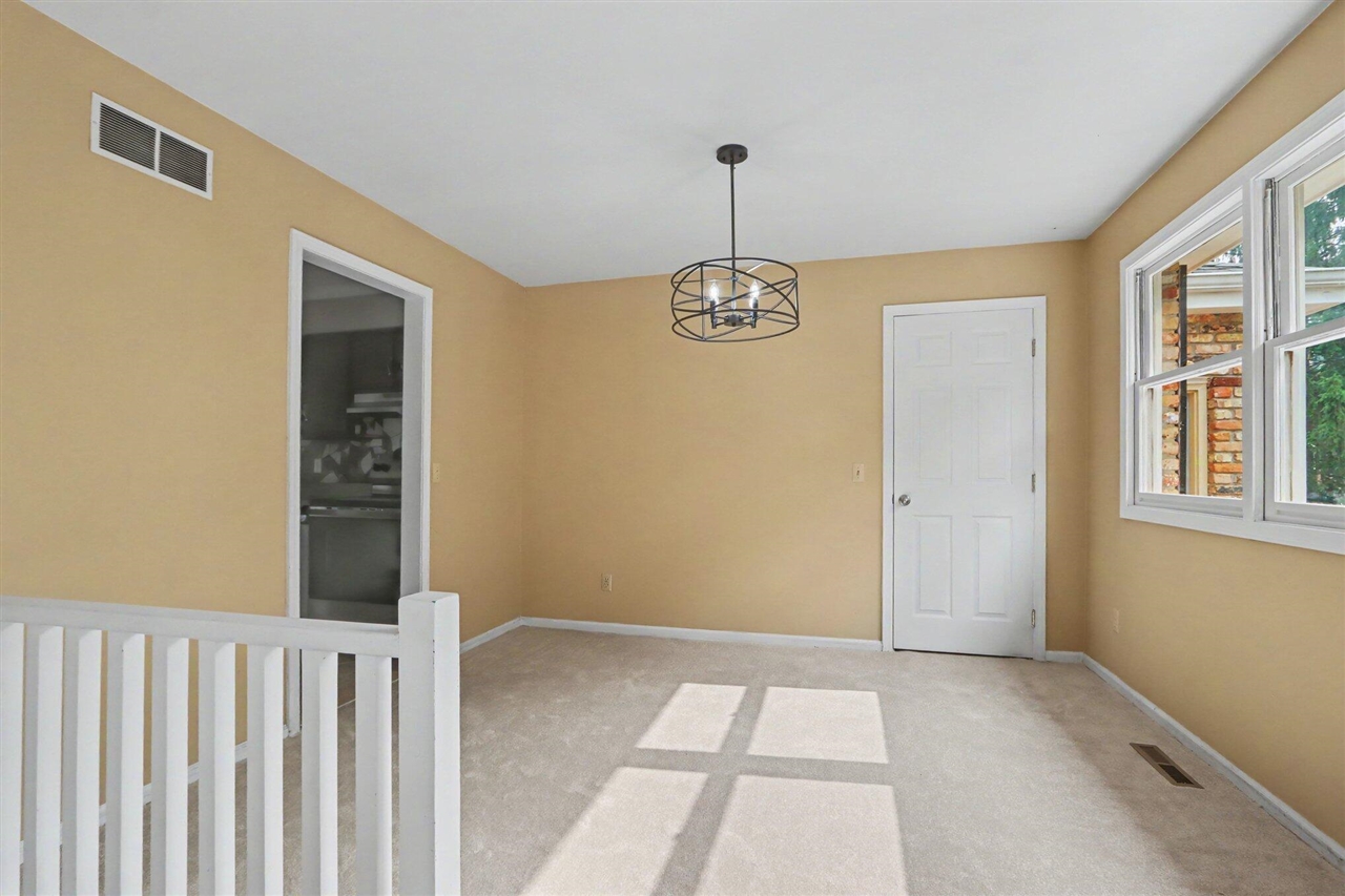 7611 Thrasher Ln Property Photo 9