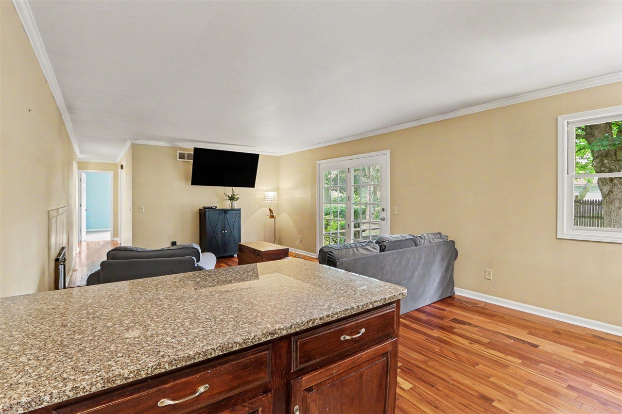 7611 Thrasher Ln Property Photo 12