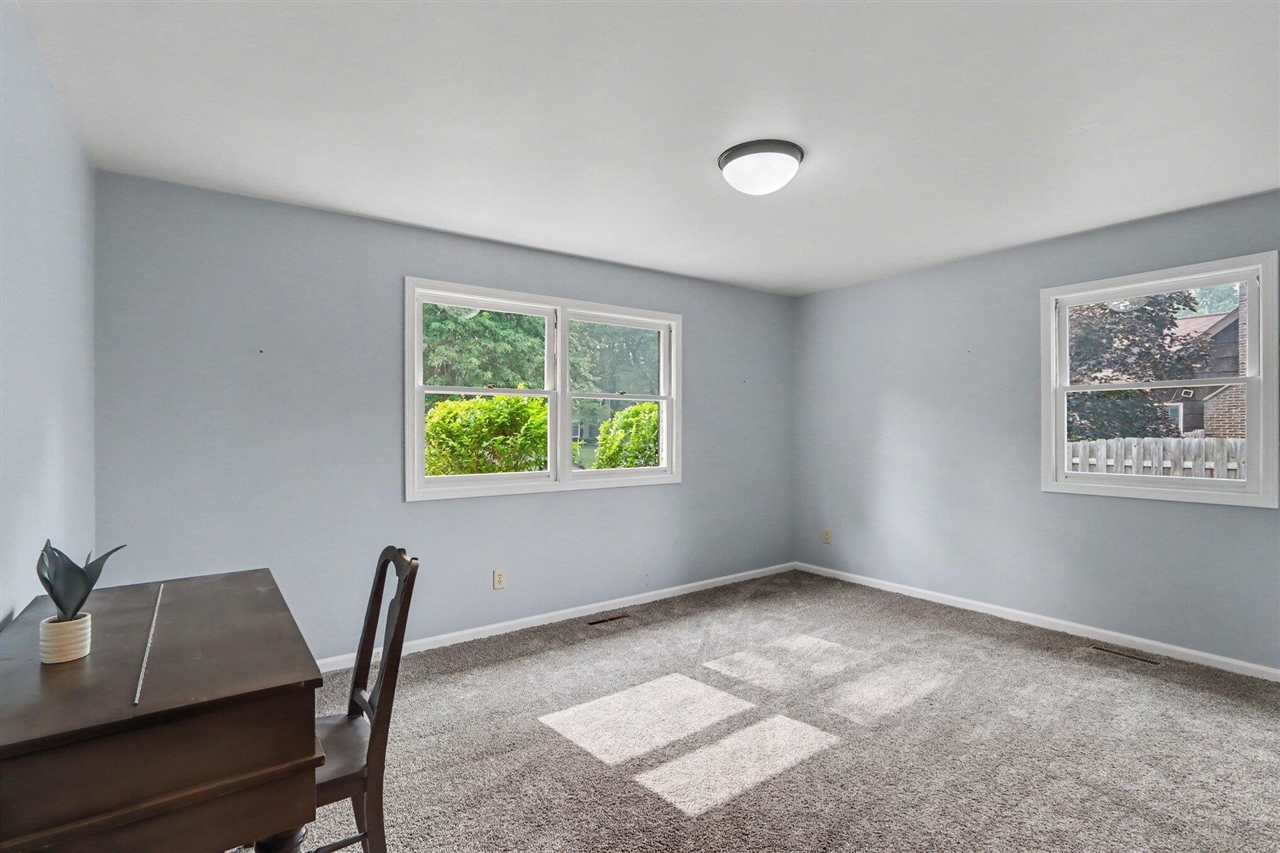 7611 Thrasher Ln Property Photo 14