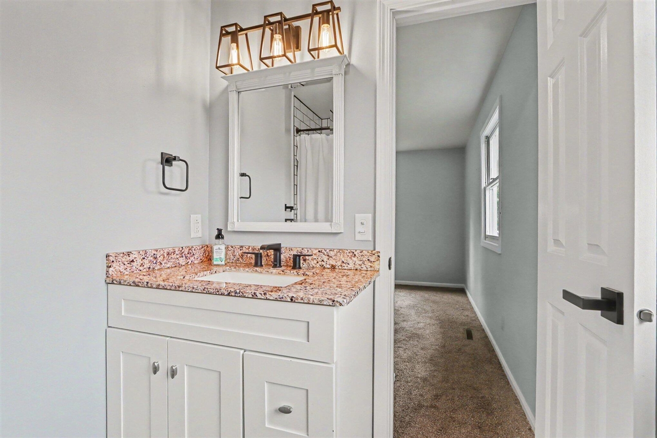 7611 Thrasher Ln Property Photo 17