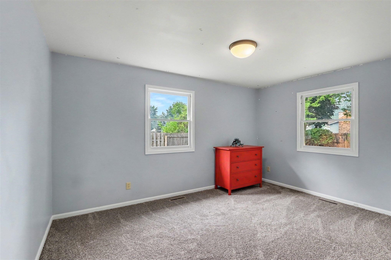 7611 Thrasher Ln Property Photo 18