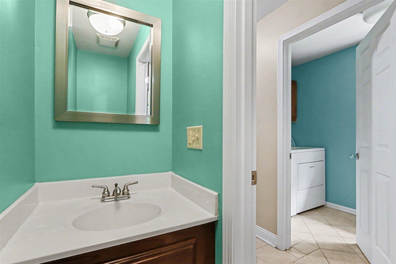 7611 Thrasher Ln Property Photo 22