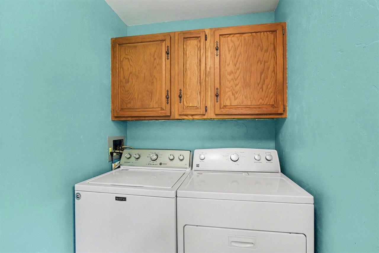 7611 Thrasher Ln Property Photo 23