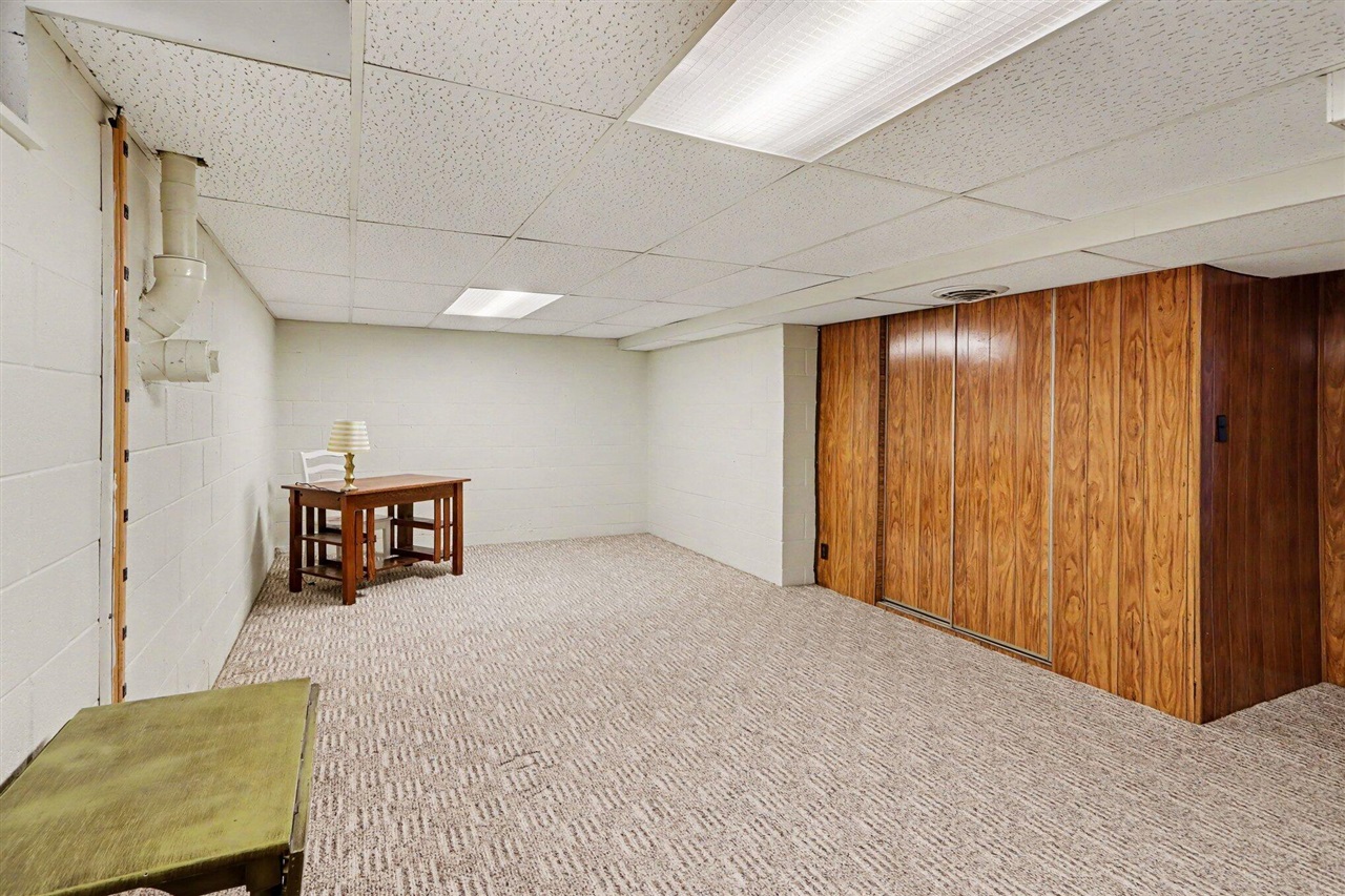 7611 Thrasher Ln Property Photo 28