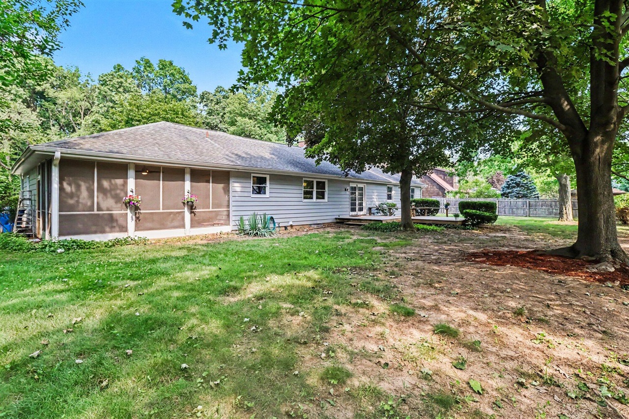 7611 Thrasher Ln Property Photo 30