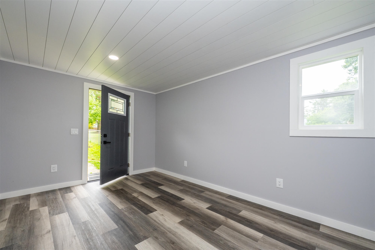 411 Paw Paw Avenue Property Photo 5