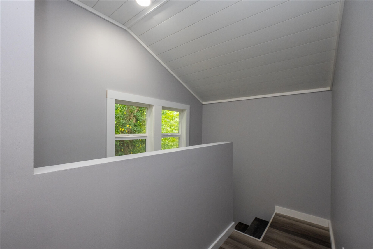 411 Paw Paw Avenue Property Photo 18