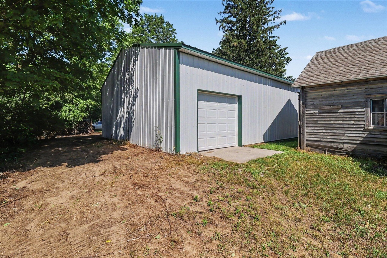 158 N 72nd Avenue Property Photo 26