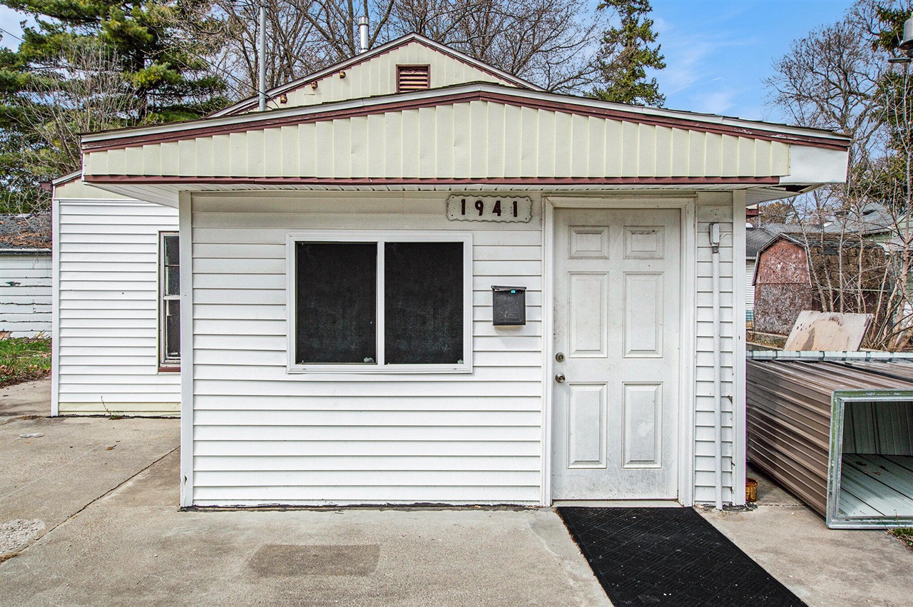 1941 Walcott Street Property Photo 2