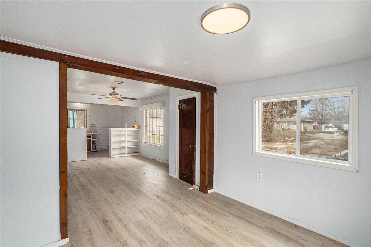 1941 Walcott Street Property Photo 6