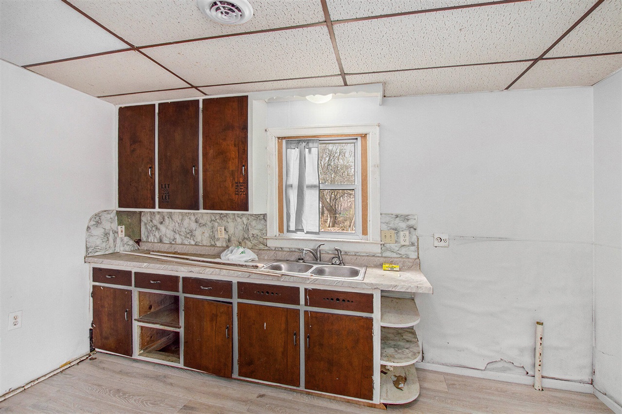 1941 Walcott Street Property Photo 8