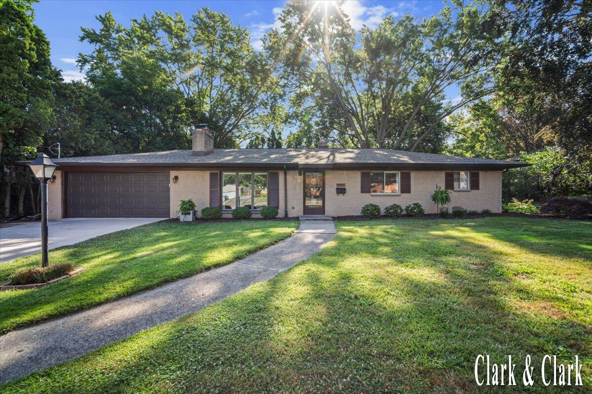 270 Lenora Avenue Property Photo 1