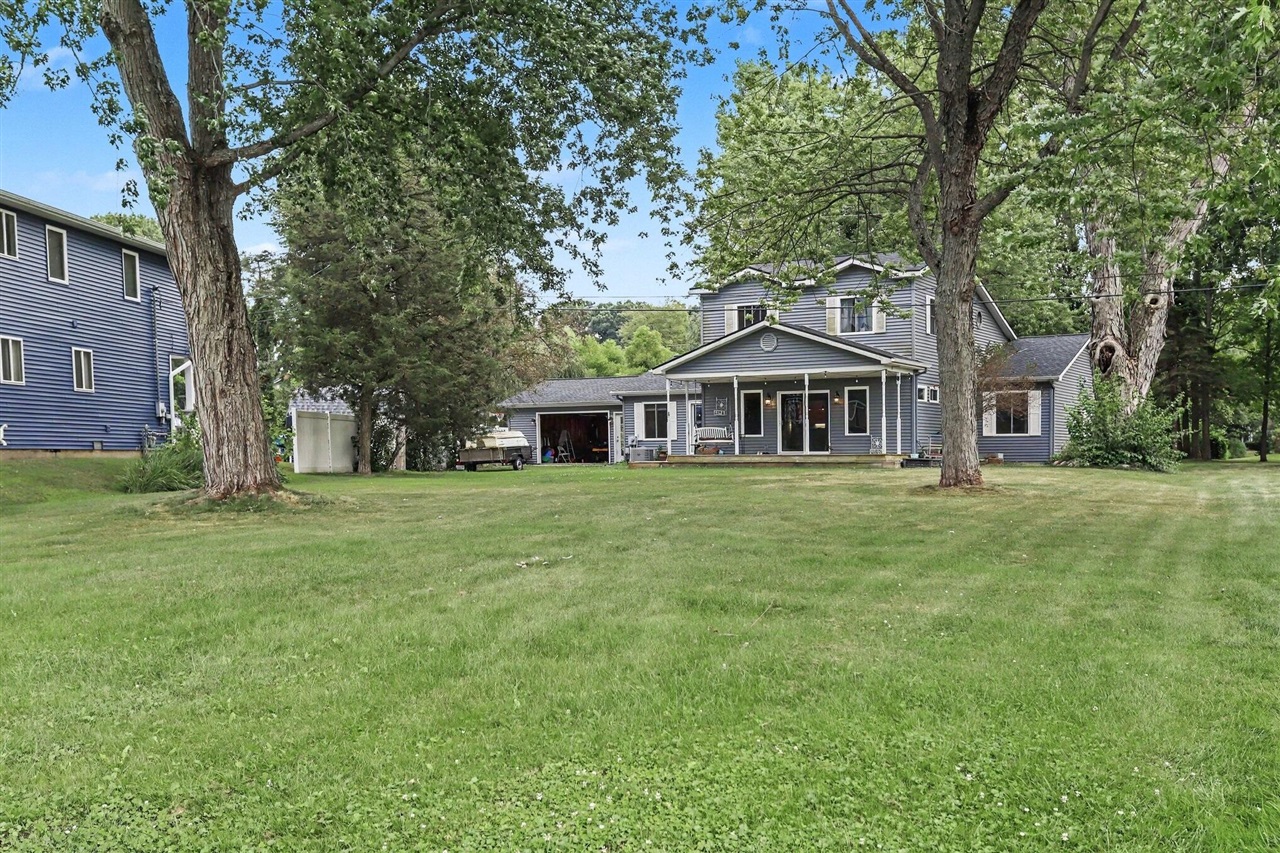 2062 Fern Beach Property Photo 14