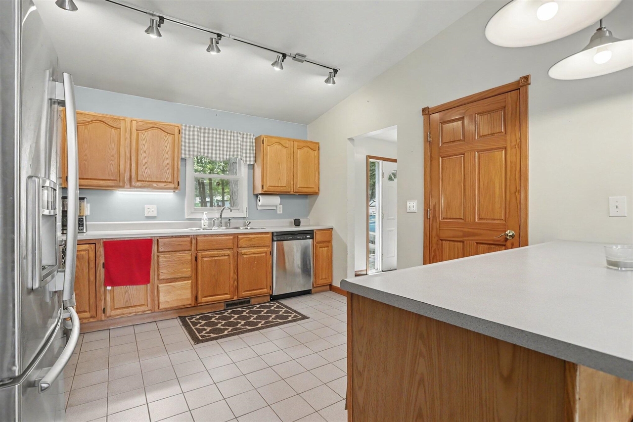 2062 Fern Beach Property Photo 20