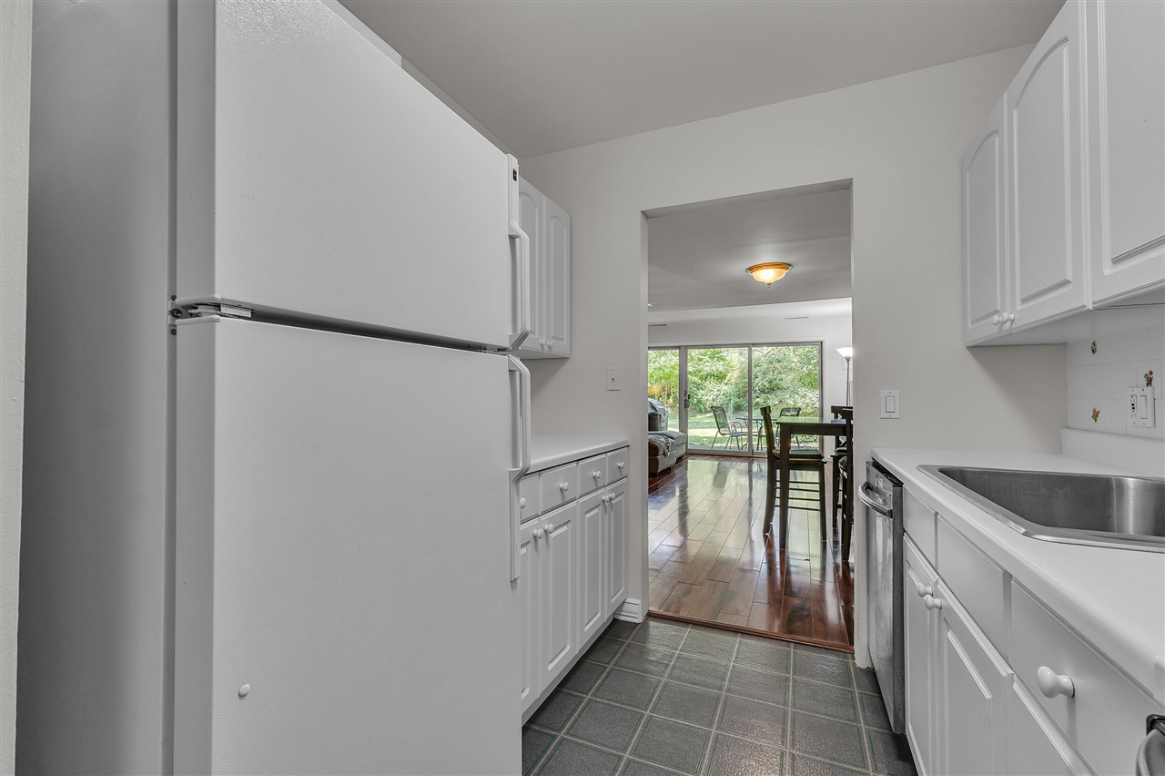 753 Peninsula Court Property Photo 16