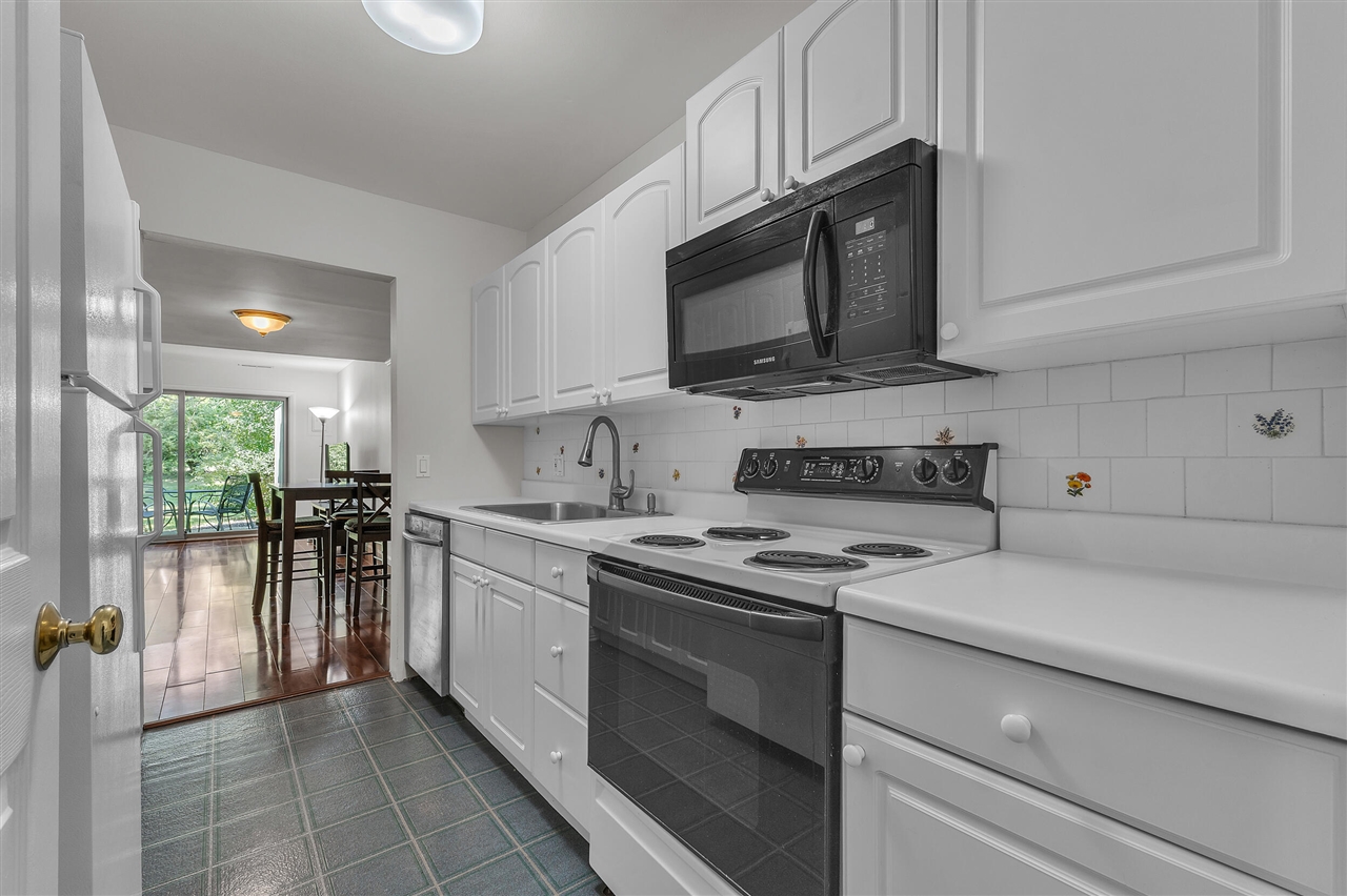 753 Peninsula Court Property Photo 17
