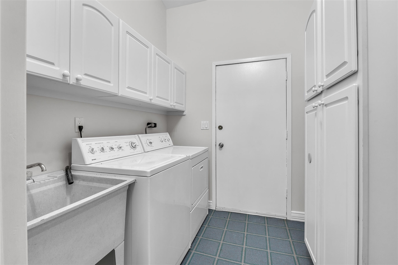 753 Peninsula Court Property Photo 19