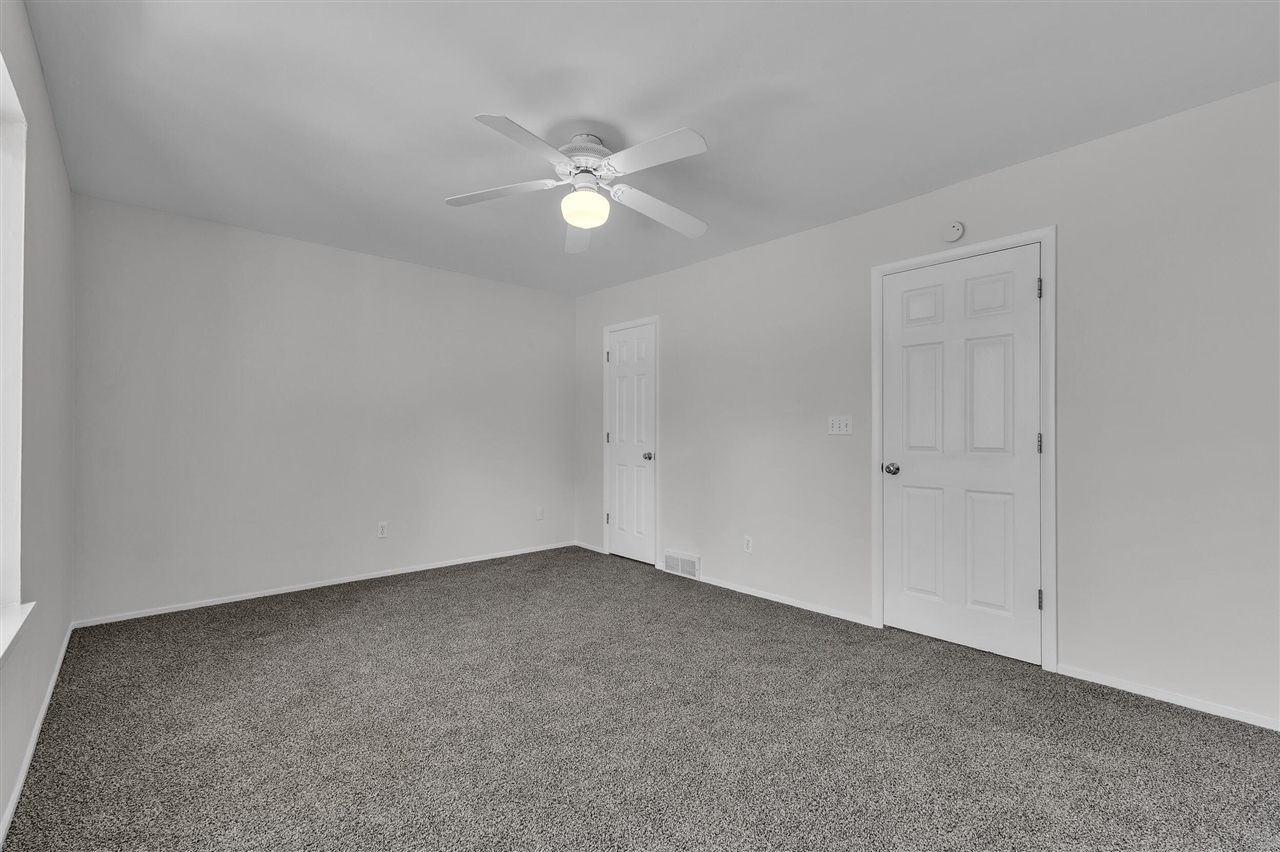 753 Peninsula Court Property Photo 28
