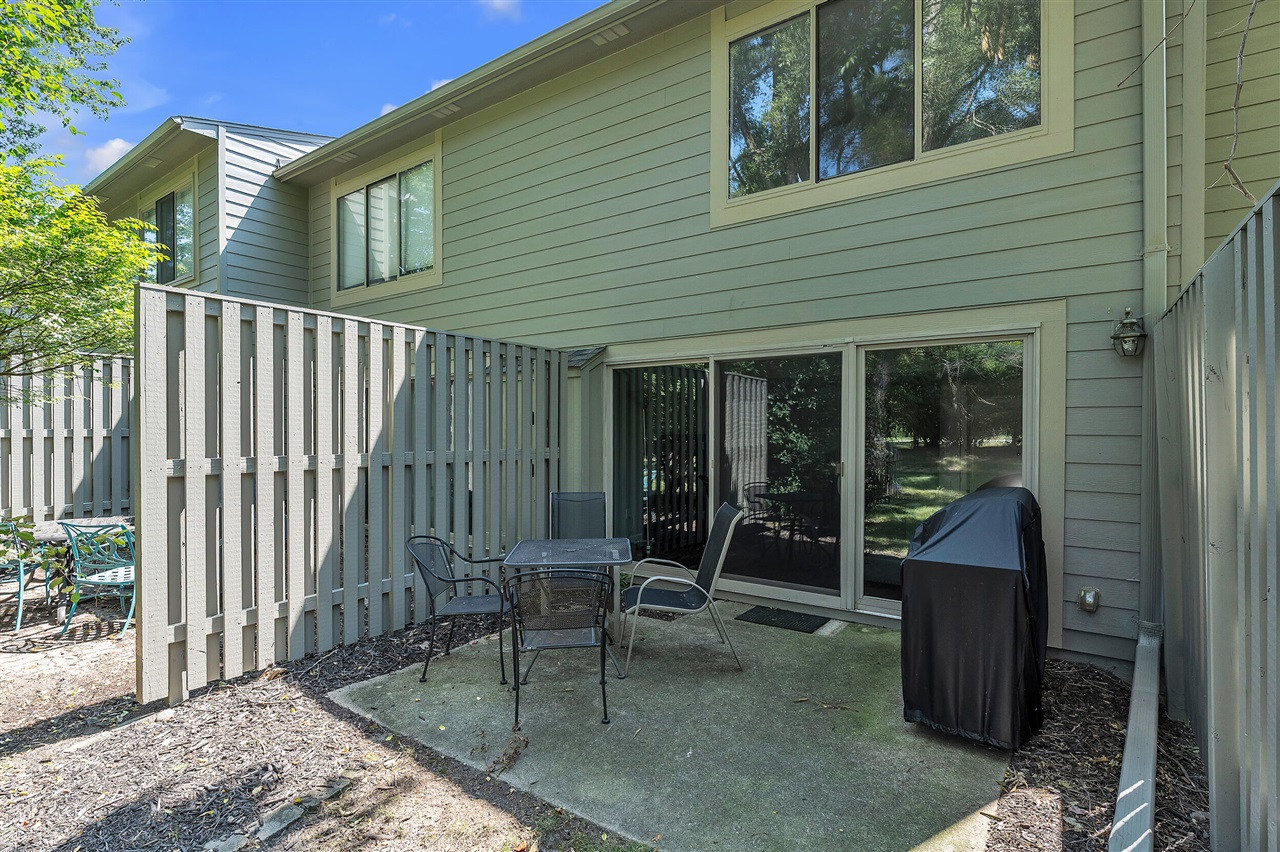 753 Peninsula Court Property Photo 32