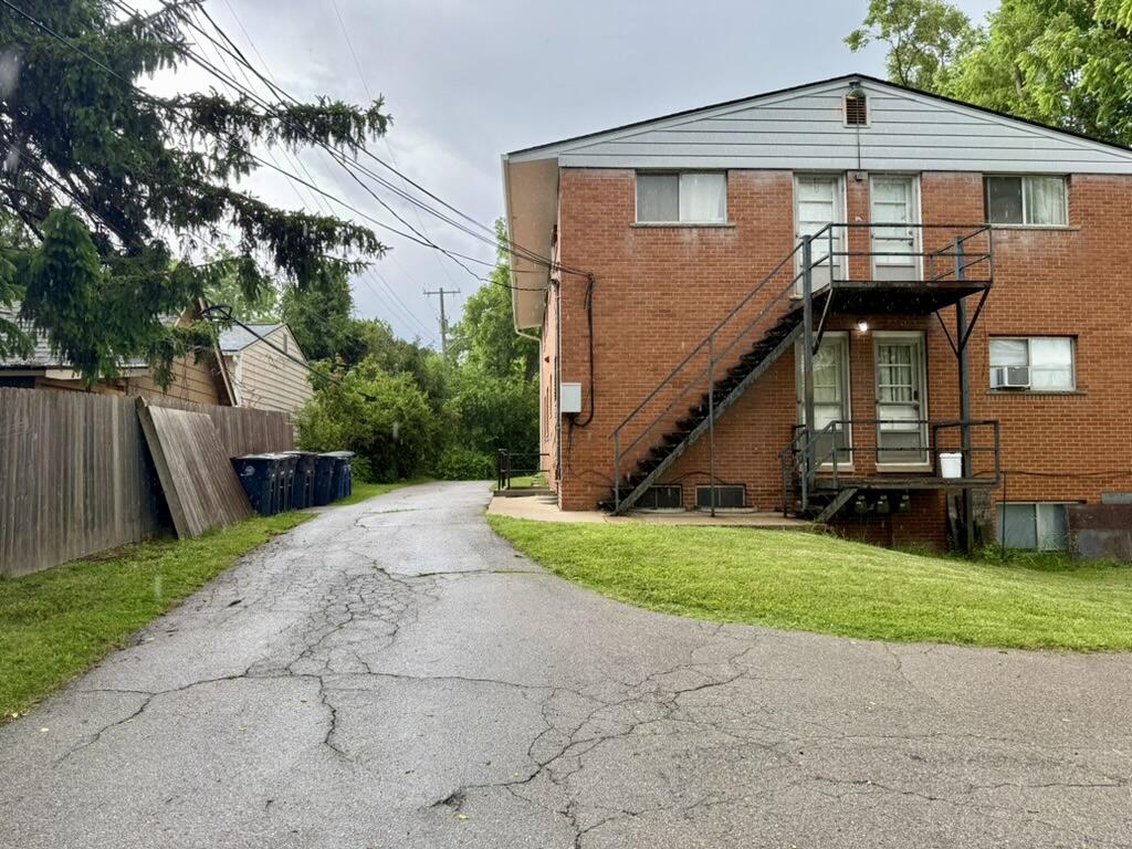 2053 Abbott Avenue Property Photo 14