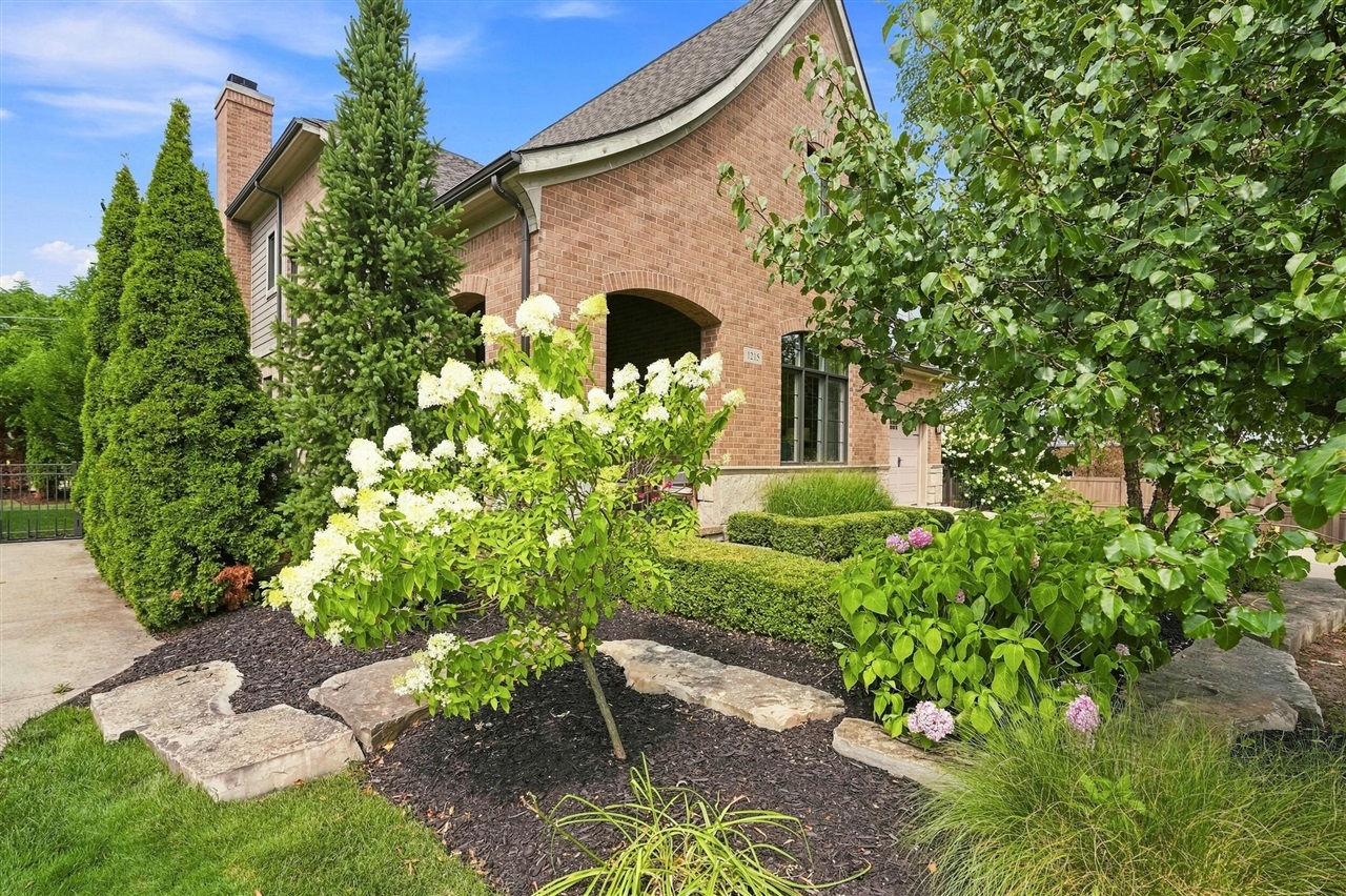1215 Manchester Road Property Photo 3