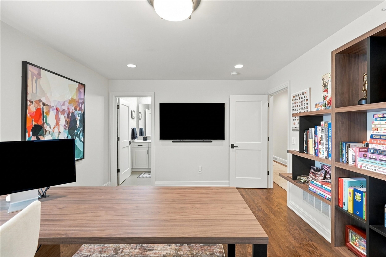 1215 Manchester Road Property Photo 44