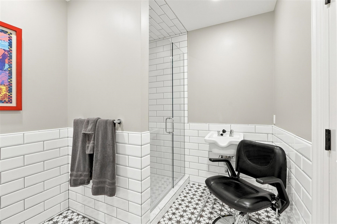 1215 Manchester Road Property Photo 71