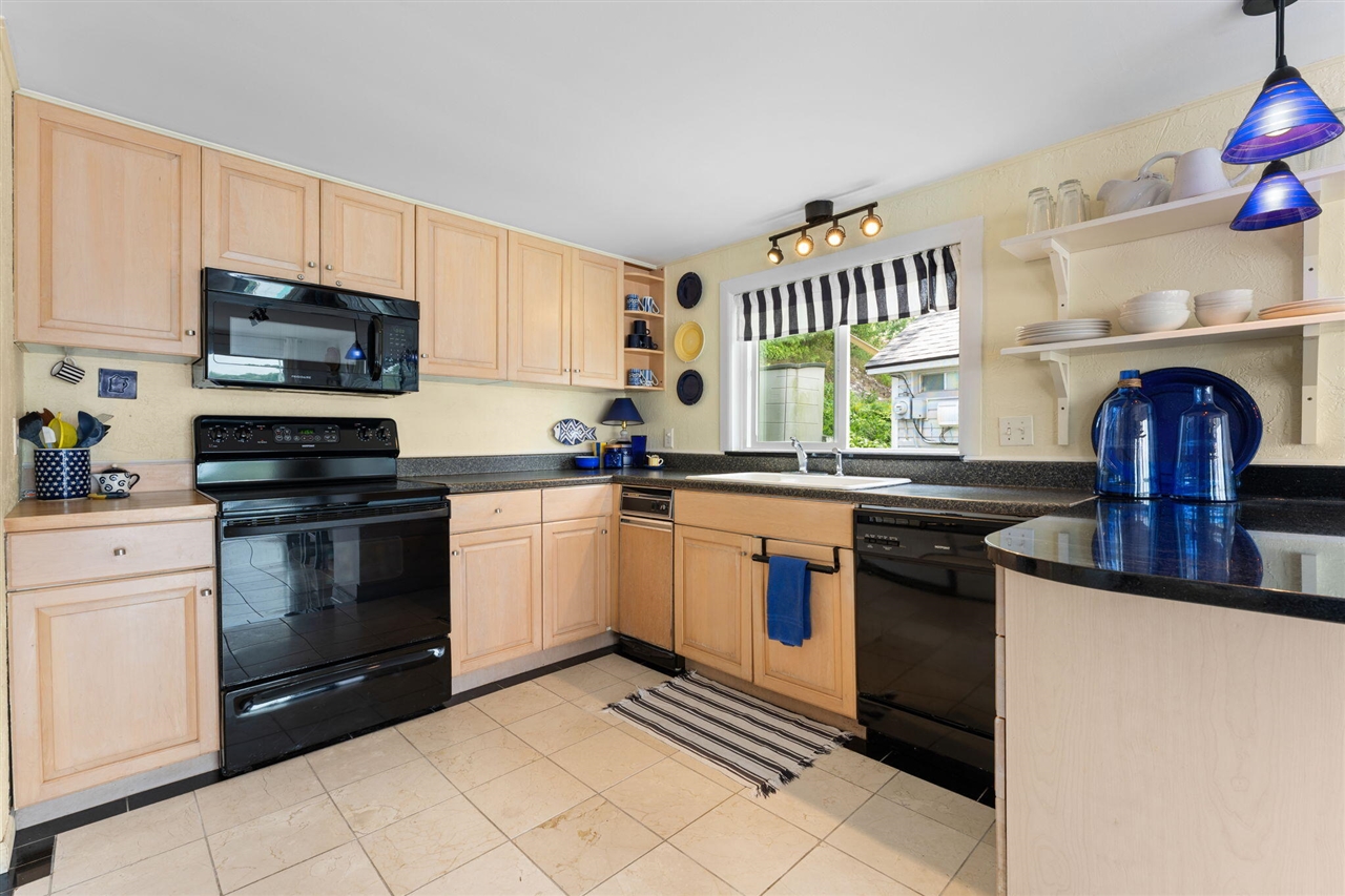 7355 Webbs Shore Drive Property Photo 24