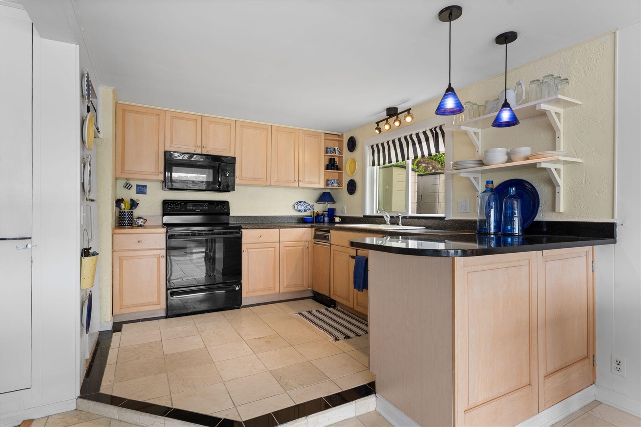 7355 Webbs Shore Drive Property Photo 27