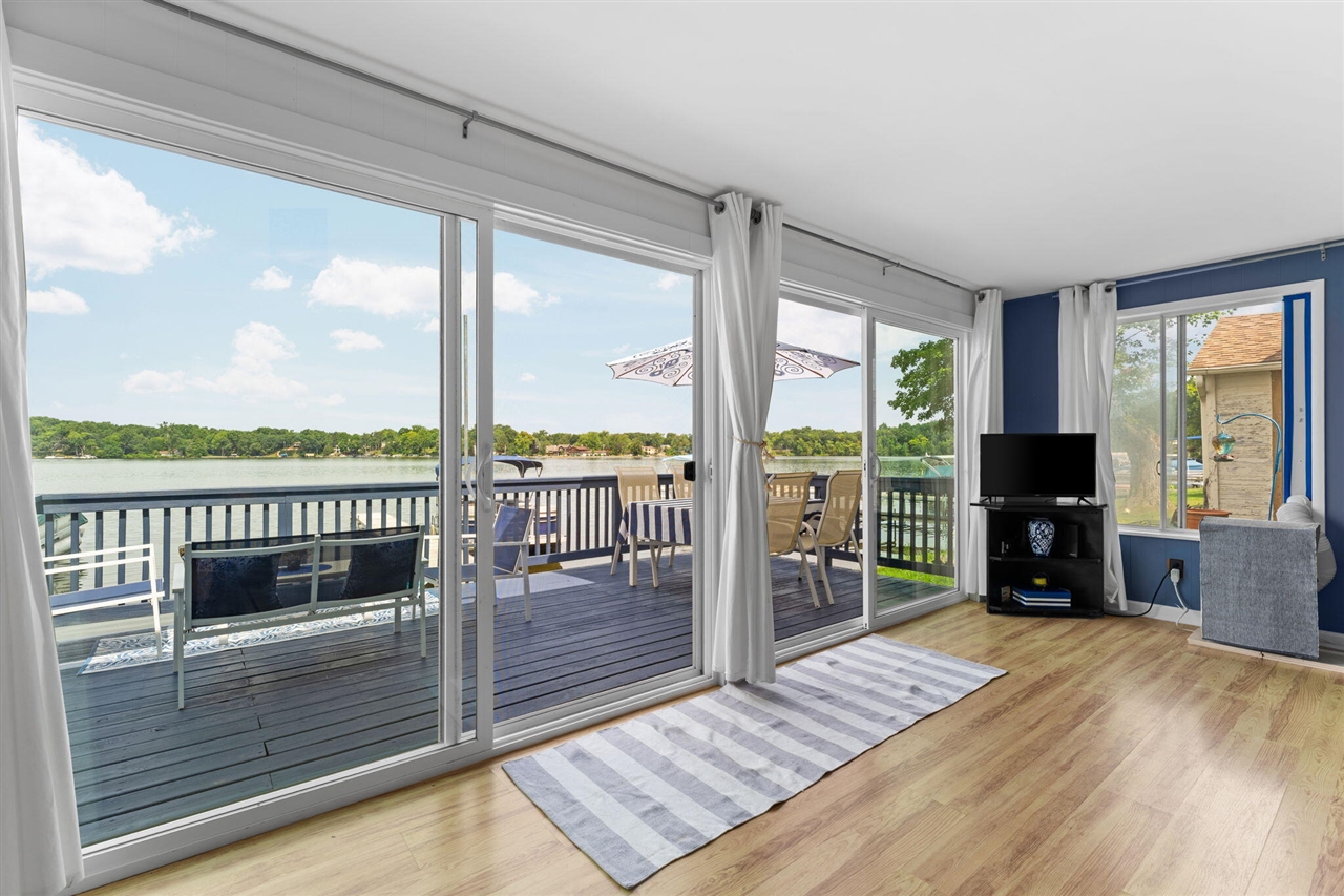 7355 Webbs Shore Drive Property Photo 36