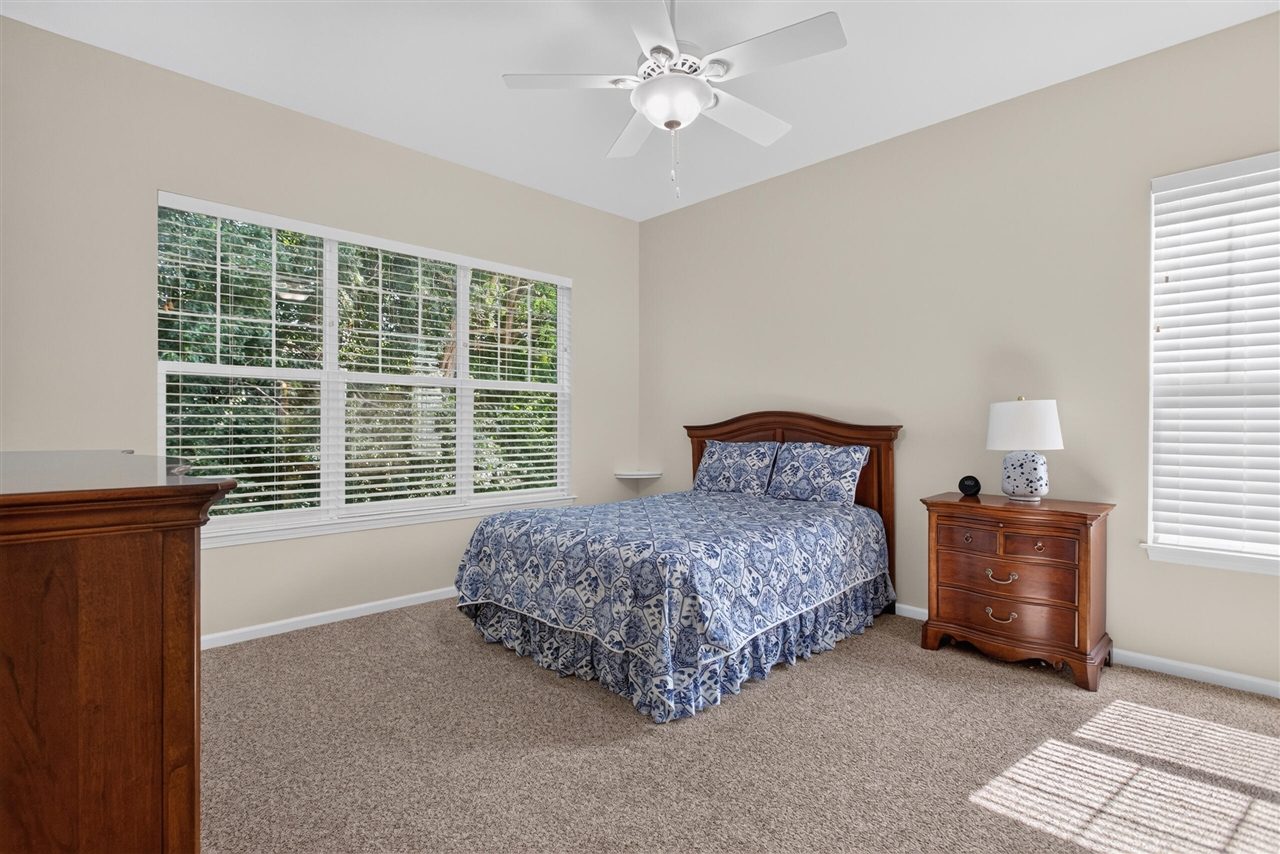 803 E Barrington Circle Property Photo 27