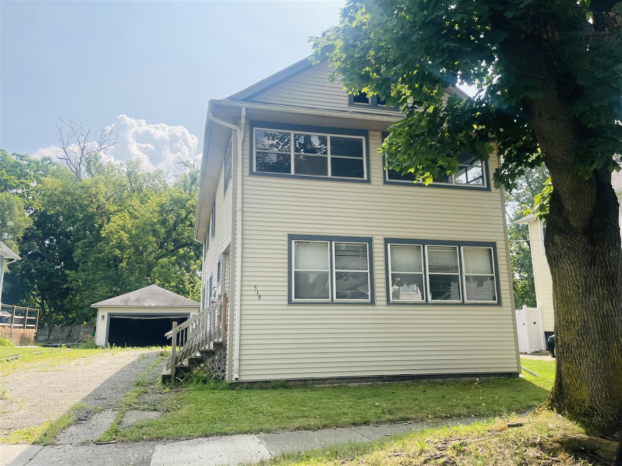 519 Seymour Avenue Property Photo 1
