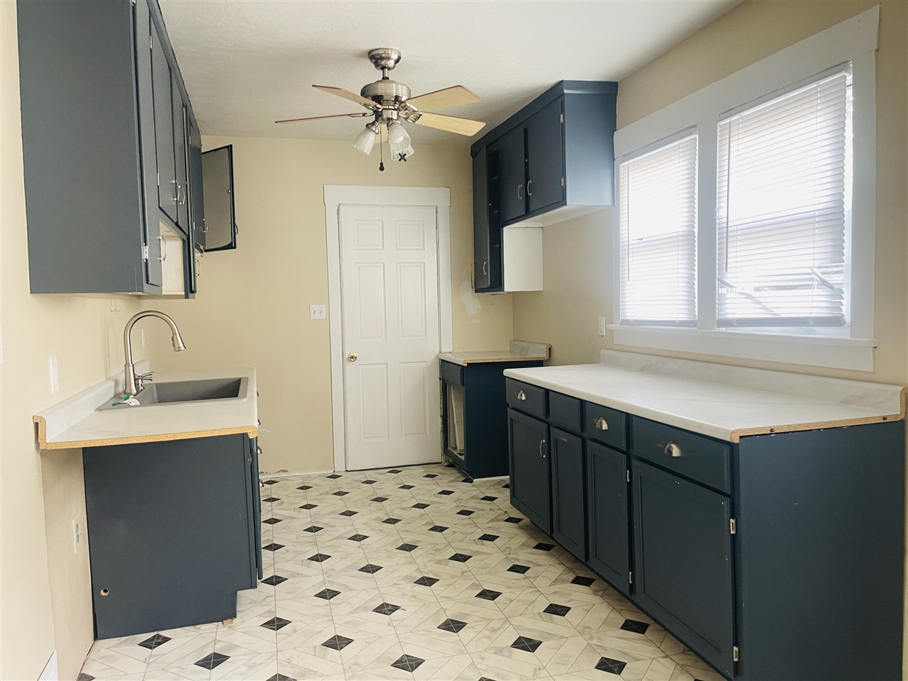 519 Seymour Avenue Property Photo 4