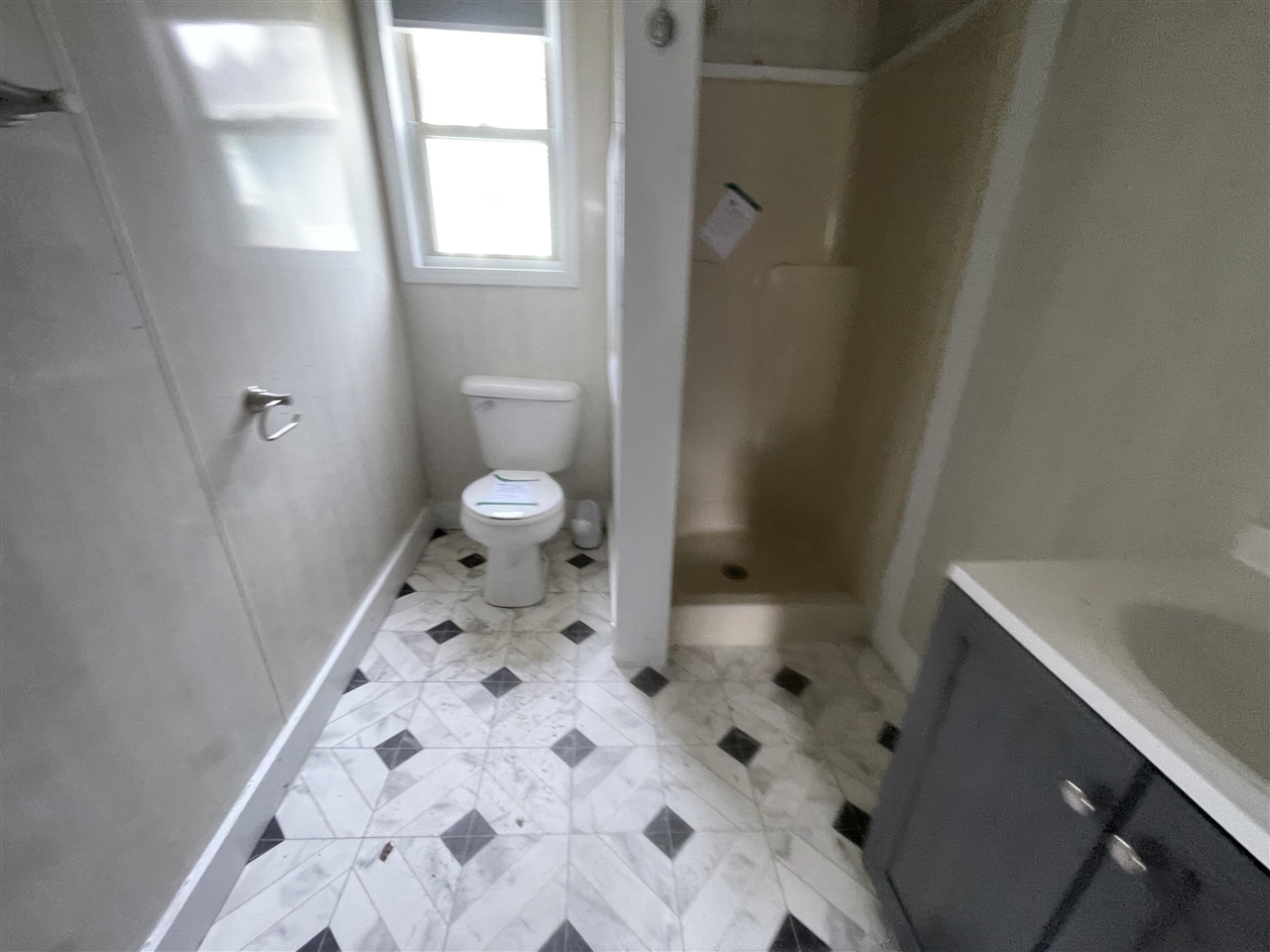 519 Seymour Avenue Property Photo 6