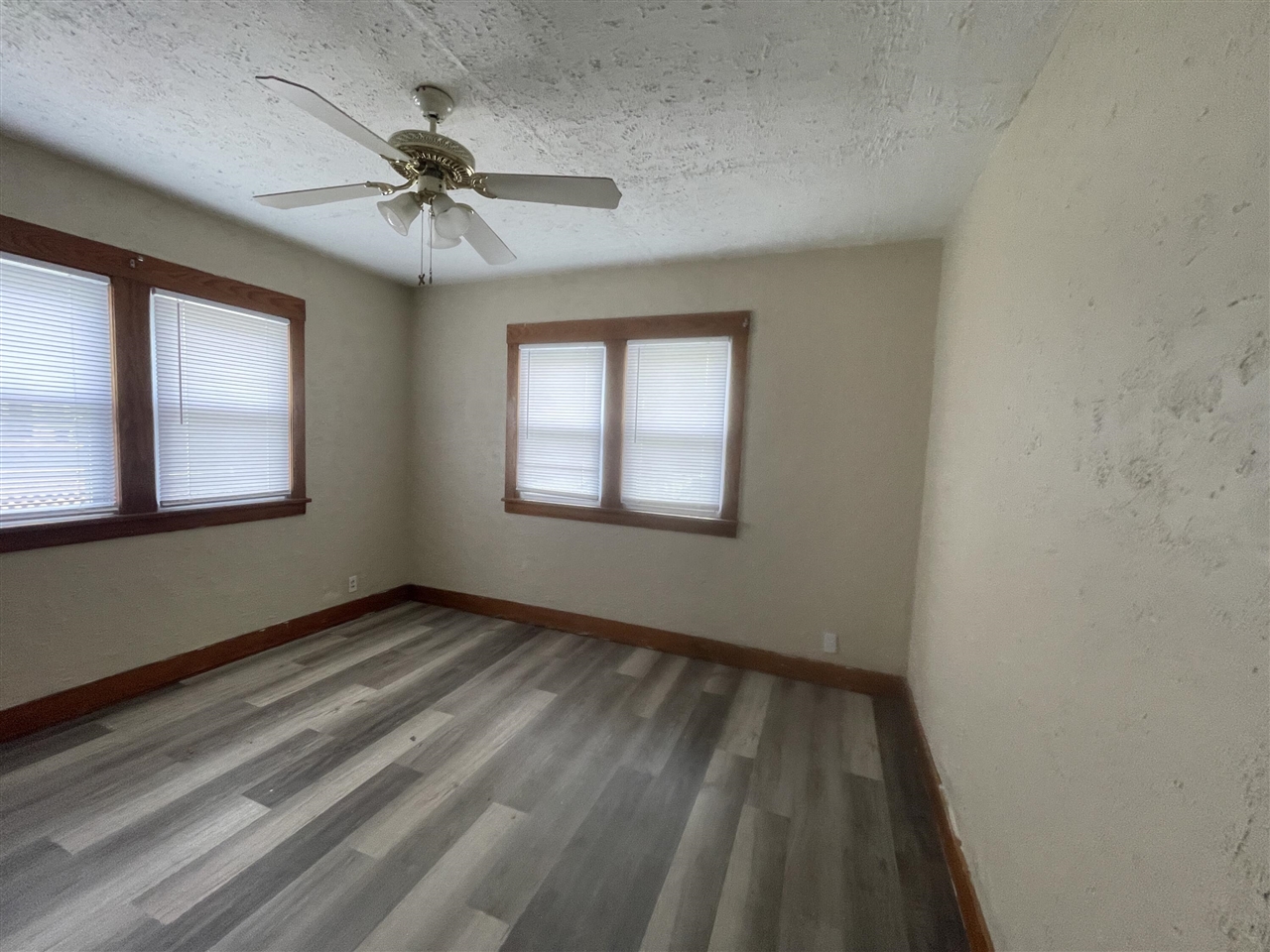 519 Seymour Avenue Property Photo 7