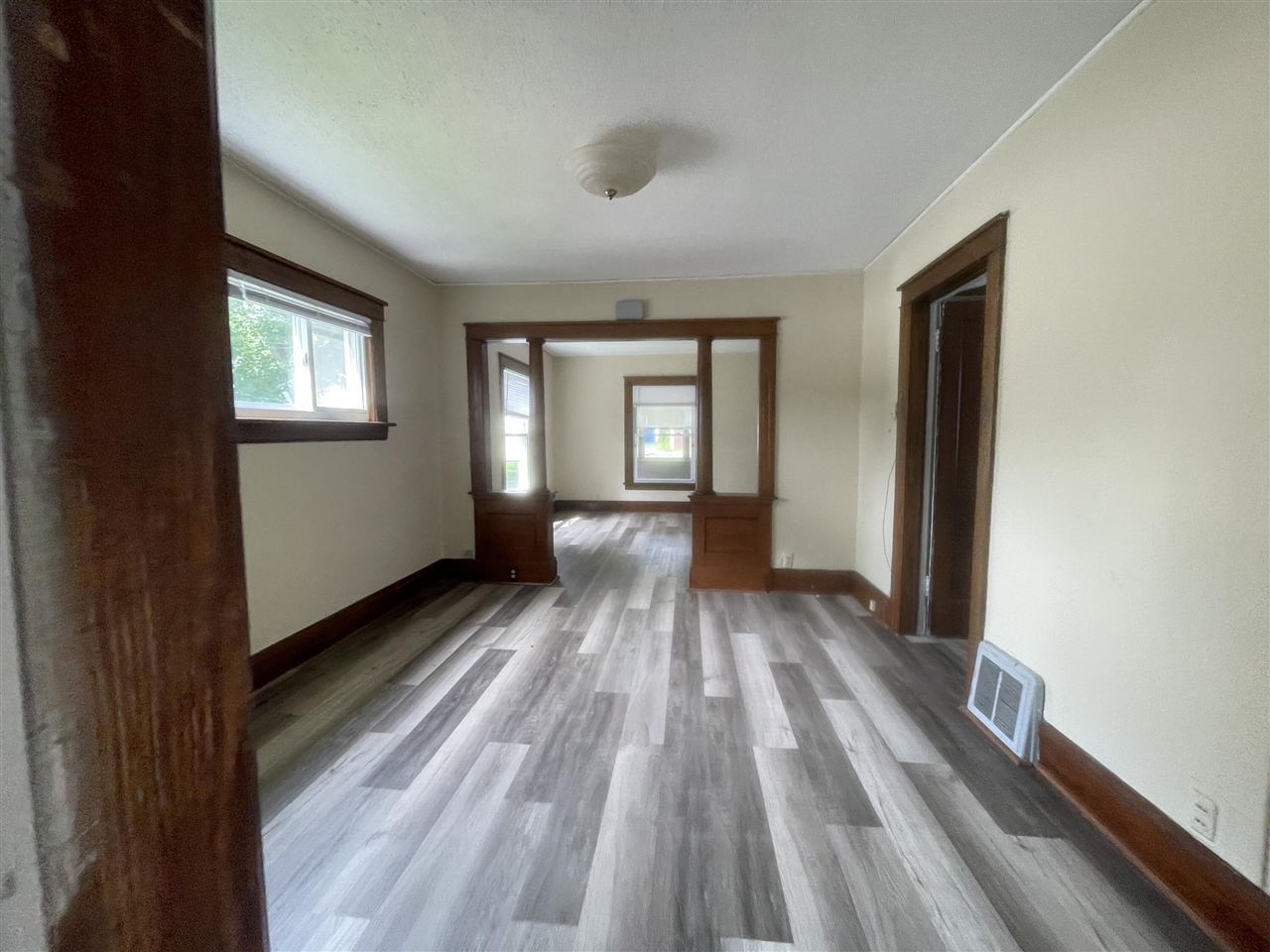 519 Seymour Avenue Property Photo 8