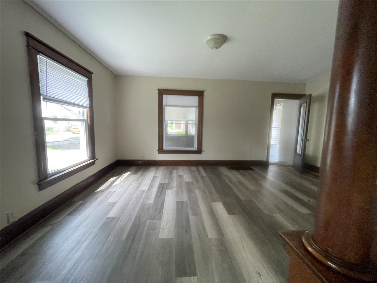 519 Seymour Avenue Property Photo 9