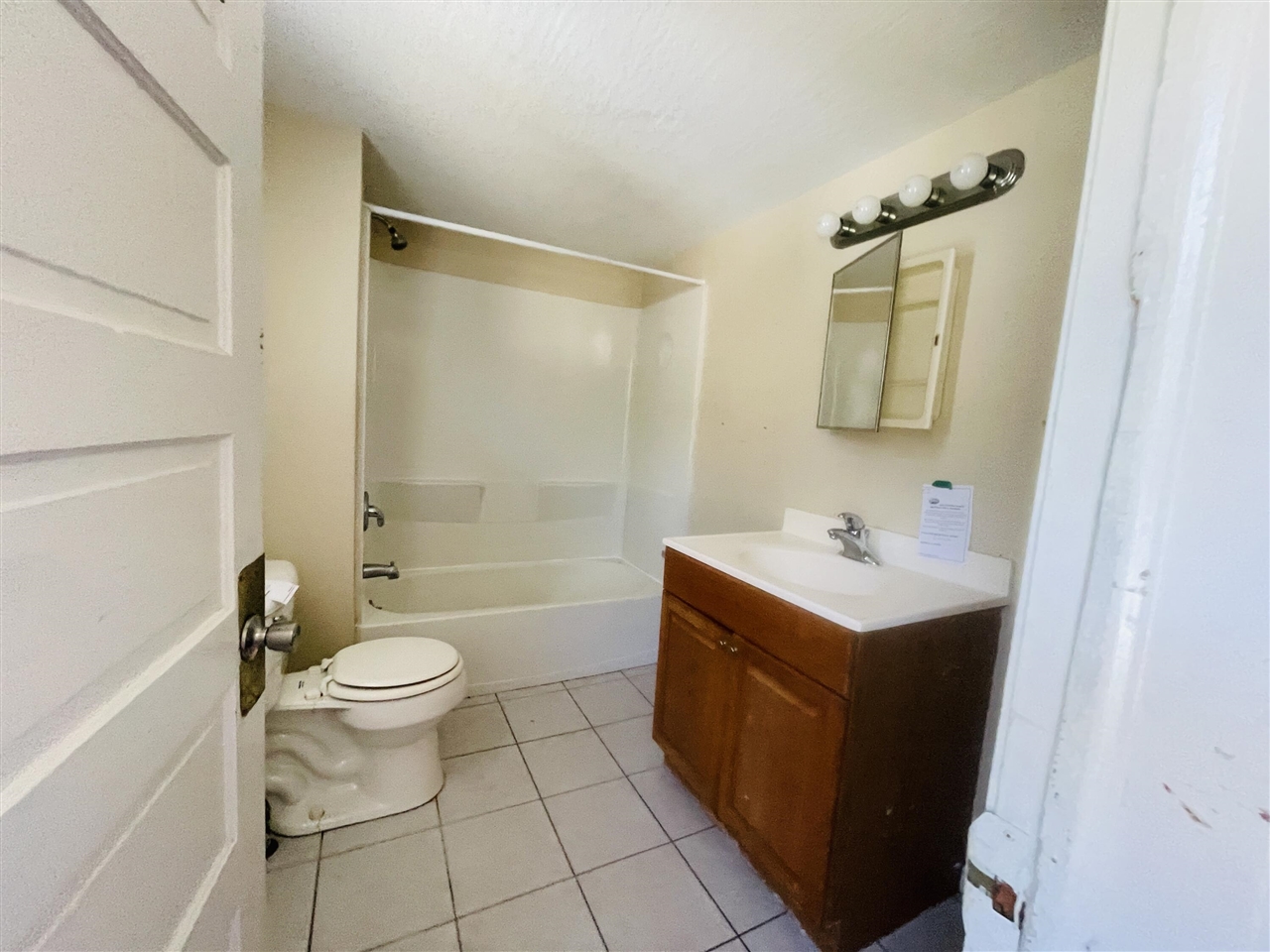 519 Seymour Avenue Property Photo 17