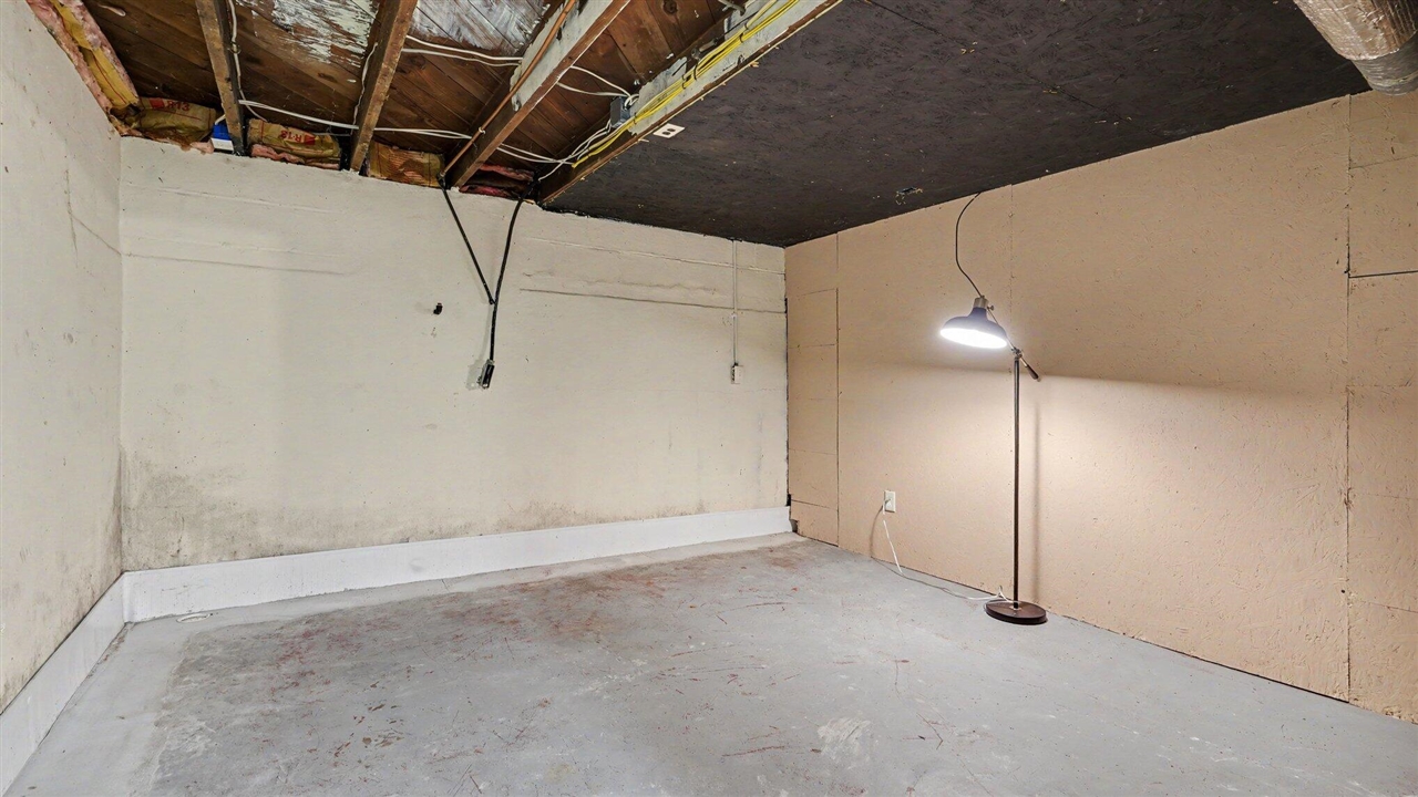 723 Daniel Street Property Photo 15
