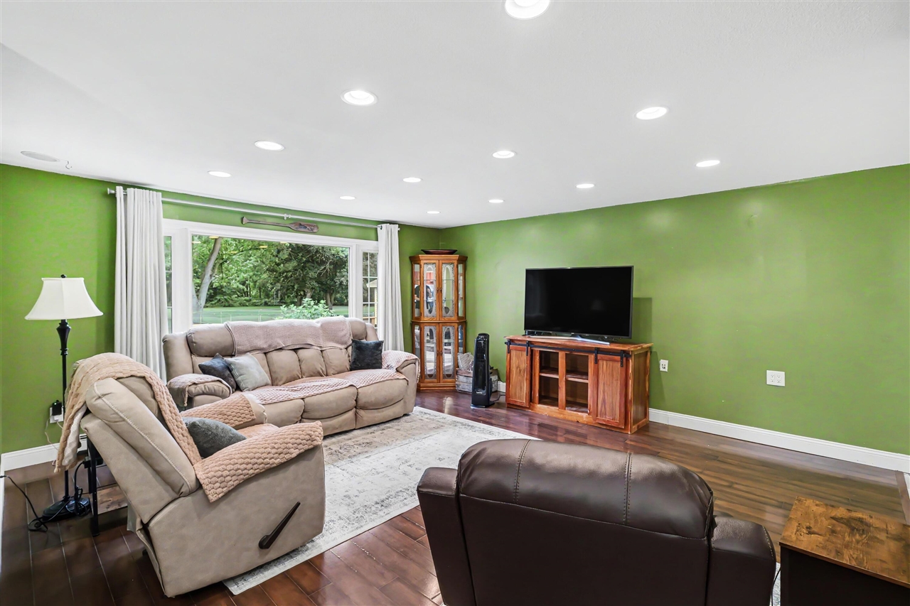 1134 S 24th Street Property Photo 4