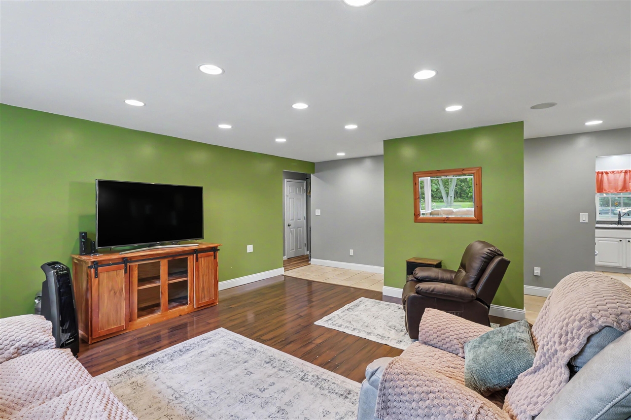 1134 S 24th Street Property Photo 6