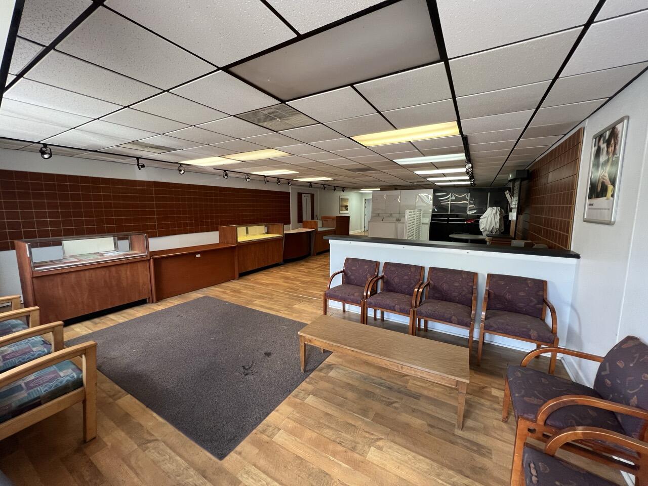 731 & 733 W Michigan Avenue Property Photo 4