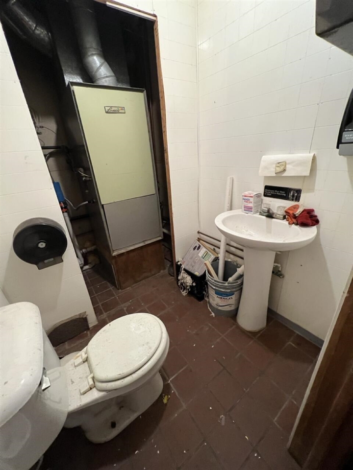 731 & 733 W Michigan Avenue Property Photo 12